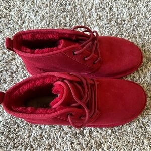 NEVER WORN / BRAND NEW / UGG NEUMEL BOOTS
